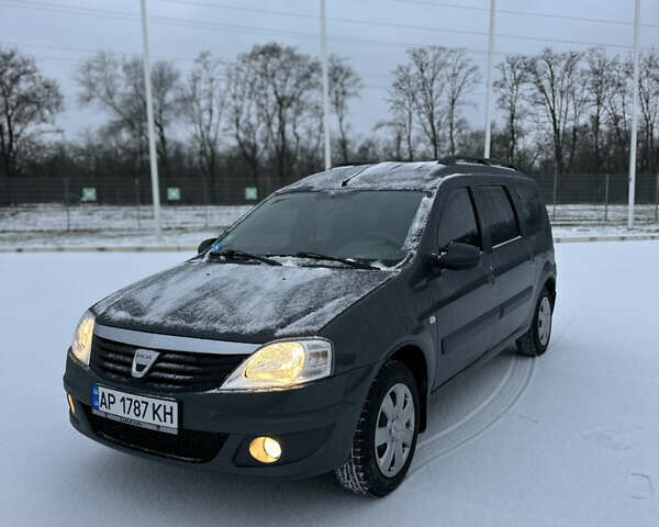 Синий Дачия Logan MCV, объемом двигателя 1.5 л и пробегом 215 тыс. км за 5900 $, фото 1 на Automoto.ua