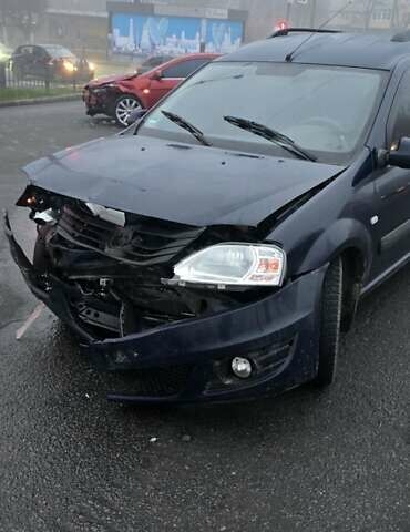 Синій Дачія Logan MCV, об'ємом двигуна 1.6 л та пробігом 336 тис. км за 3000 $, фото 1 на Automoto.ua