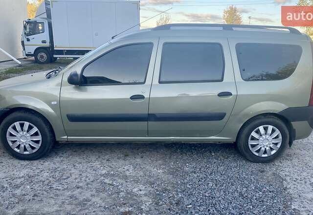 Зелений Дачія Logan MCV, об'ємом двигуна 1.6 л та пробігом 294 тис. км за 4700 $, фото 1 на Automoto.ua