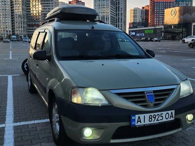 Зеленый Дачия Logan MCV, объемом двигателя 1.6 л и пробегом 420 тыс. км за 4400 $, фото 1 на Automoto.ua