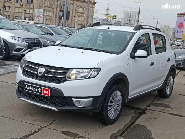 Белый Дачия Sandero StepWay, объемом двигателя 0.9 л и пробегом 191 тыс. км за 7490 $, фото 1 на Automoto.ua