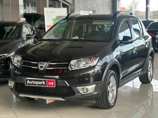 Черный Дачия Sandero StepWay, объемом двигателя 0.9 л и пробегом 126 тыс. км за 6790 $, фото 1 на Automoto.ua