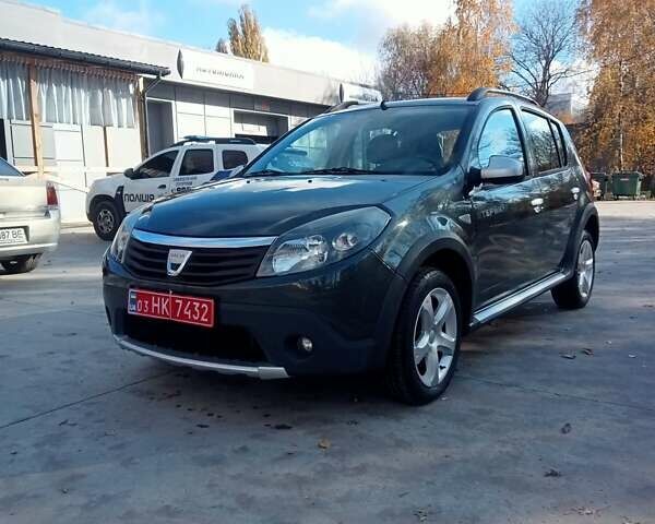 Дачия Sandero StepWay, объемом двигателя 1.6 л и пробегом 172 тыс. км за 6500 $, фото 1 на Automoto.ua