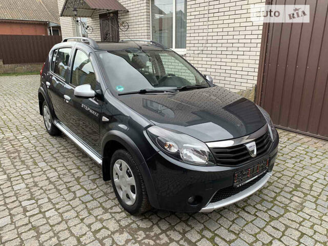 Дачия Sandero StepWay, объемом двигателя 1.6 л и пробегом 97 тыс. км за 6850 $, фото 1 на Automoto.ua