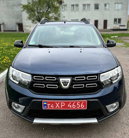 Дачия Sandero StepWay, объемом двигателя 0.9 л и пробегом 86 тыс. км за 9900 $, фото 1 на Automoto.ua