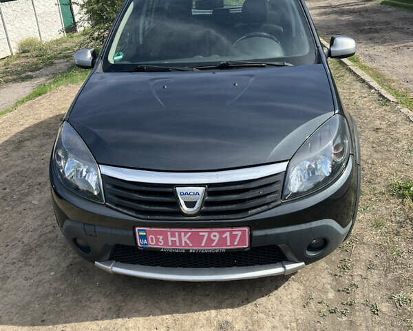 Дачия Sandero StepWay 2010 в Марганце на Automoto.ua Серый Дачия Sandero StepWay, объемом двигателя 1.6 л и пробегом 131 тыс. км за 6400 $, фото 1 на Automoto.ua