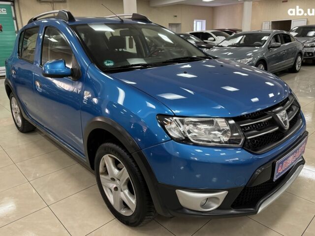 Синий Дачия Sandero StepWay, объемом двигателя 0 л и пробегом 247 тыс. км за 8100 $, фото 1 на Automoto.ua