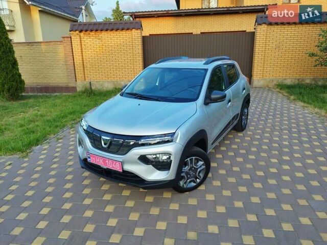 Серый Дачия Spring, объемом двигателя 0 л и пробегом 3 тыс. км за 9000 $, фото 1 на Automoto.ua
