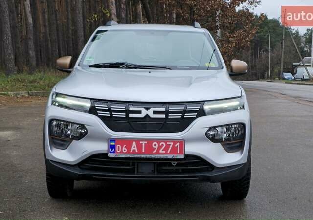 Серый Дачия Spring, объемом двигателя 0 л и пробегом 5 тыс. км за 11500 $, фото 1 на Automoto.ua