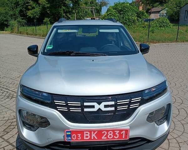 Серый Дачия Spring, объемом двигателя 0 л и пробегом 1 тыс. км за 12500 $, фото 1 на Automoto.ua