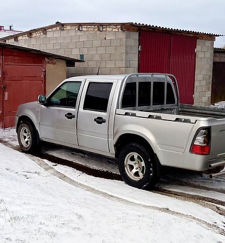 Серый Дади Блайс, объемом двигателя 2.2 л и пробегом 170 тыс. км за 1800 $, фото 1 на Automoto.ua