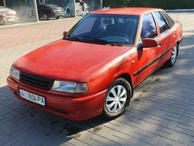 Красный Дэу Эсперо, объемом двигателя 2 л и пробегом 400 тыс. км за 1800 $, фото 1 на Automoto.ua