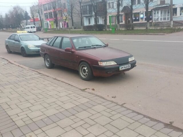 Червоний Деу Есперо, об'ємом двигуна 1.5 л та пробігом 200 тис. км за 1150 $, фото 1 на Automoto.ua