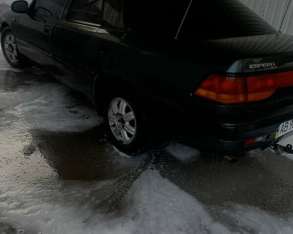 Зеленый Дэу Эсперо, объемом двигателя 2 л и пробегом 305 тыс. км за 1200 $, фото 1 на Automoto.ua