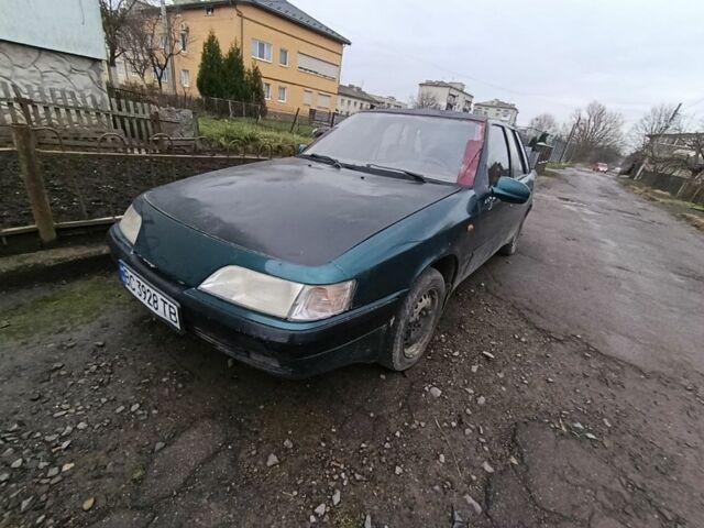 Зеленый Дэу Эсперо, объемом двигателя 1.5 л и пробегом 777 тыс. км за 450 $, фото 1 на Automoto.ua