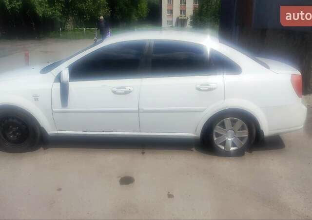 Белый Дэу Джентра, объемом двигателя 1.49 л и пробегом 170 тыс. км за 3300 $, фото 1 на Automoto.ua