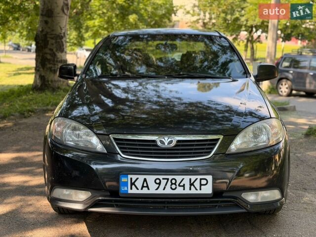 Черный Дэу Джентра, объемом двигателя 1.49 л и пробегом 215 тыс. км за 3500 $, фото 1 на Automoto.ua