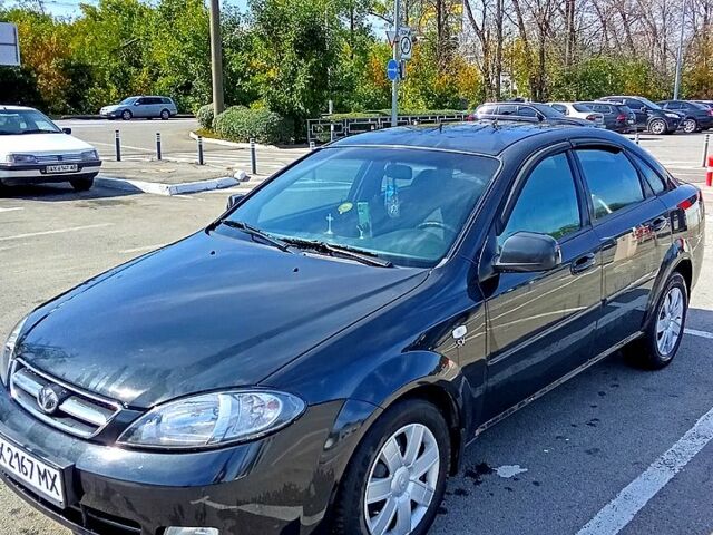 Чорний Деу Джентра, об'ємом двигуна 1.5 л та пробігом 119 тис. км за 4700 $, фото 1 на Automoto.ua