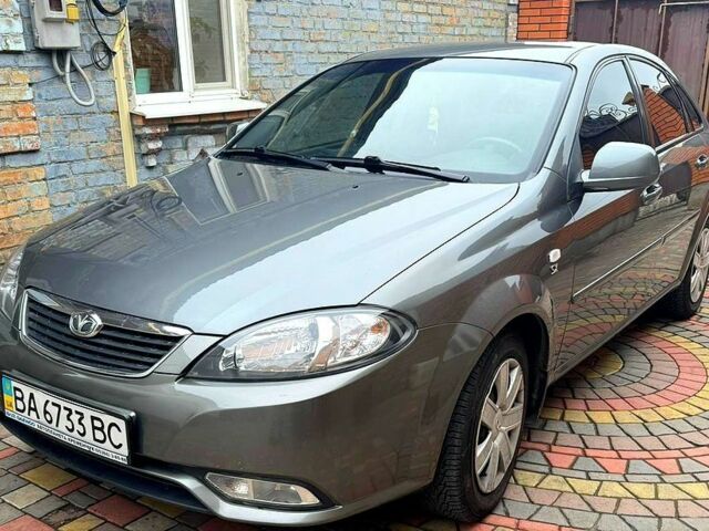 Серый Дэу Джентра, объемом двигателя 1.5 л и пробегом 149 тыс. км за 2550 $, фото 1 на Automoto.ua