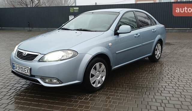 Серый Дэу Джентра, объемом двигателя 1.49 л и пробегом 135 тыс. км за 5200 $, фото 1 на Automoto.ua