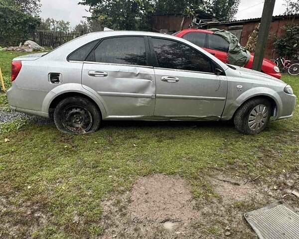 Серый Дэу Джентра, объемом двигателя 1.5 л и пробегом 194 тыс. км за 1800 $, фото 1 на Automoto.ua