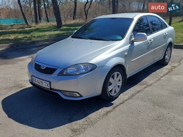 Серый Дэу Джентра, объемом двигателя 1.49 л и пробегом 175 тыс. км за 6000 $, фото 1 на Automoto.ua