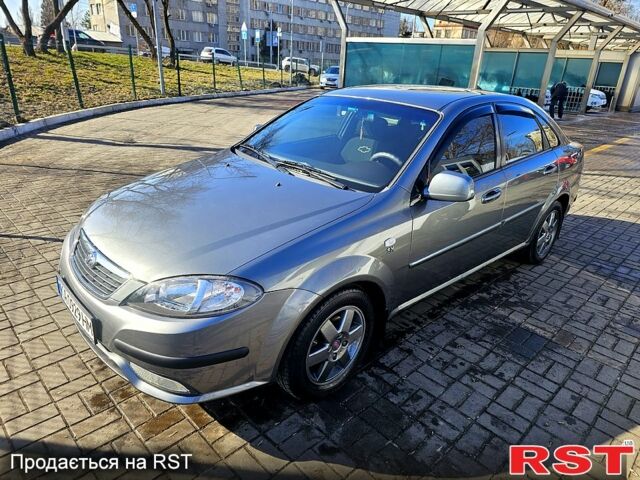 Серый Дэу Джентра, объемом двигателя 1.5 л и пробегом 109 тыс. км за 6000 $, фото 1 на Automoto.ua
