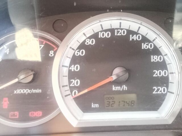 Серый Дэу Джентра, объемом двигателя 1.5 л и пробегом 322 тыс. км за 5200 $, фото 1 на Automoto.ua