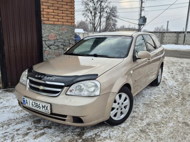 Бежевый Дэу Лачетти, объемом двигателя 1.8 л и пробегом 189 тыс. км за 3800 $, фото 1 на Automoto.ua