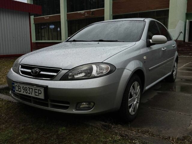 Серый Дэу Лачетти, объемом двигателя 1.6 л и пробегом 180 тыс. км за 3600 $, фото 1 на Automoto.ua