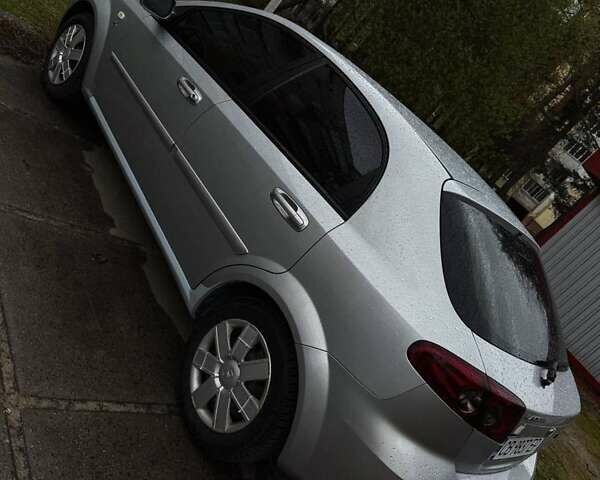 Серый Дэу Лачетти, объемом двигателя 1.6 л и пробегом 180 тыс. км за 3600 $, фото 1 на Automoto.ua