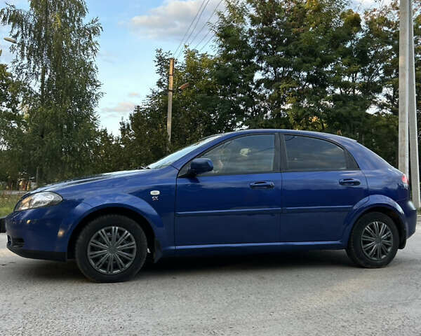Синій Деу Лачетті, об'ємом двигуна 1.6 л та пробігом 280 тис. км за 3450 $, фото 1 на Automoto.ua