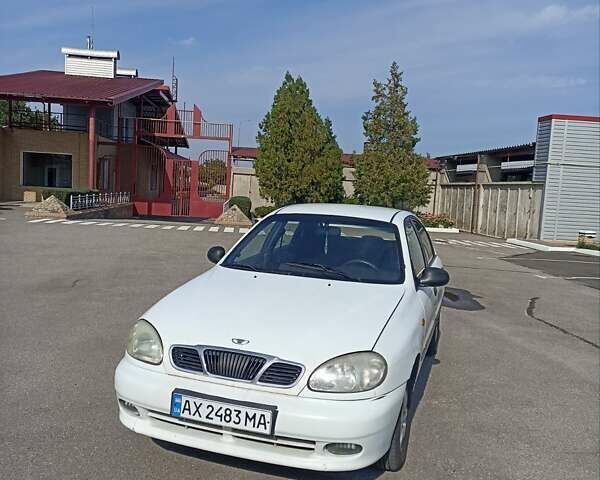 Белый Дэу Ланос, объемом двигателя 1.5 л и пробегом 417 тыс. км за 1800 $, фото 1 на Automoto.ua