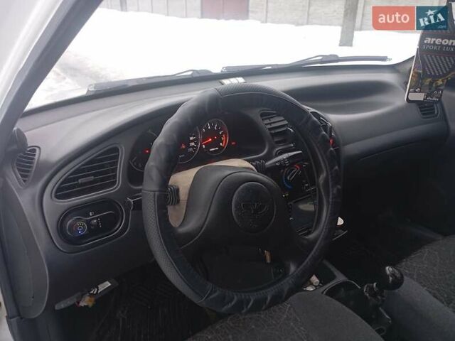 Білий Деу Ланос, об'ємом двигуна 1.5 л та пробігом 277 тис. км за 2200 $, фото 1 на Automoto.ua