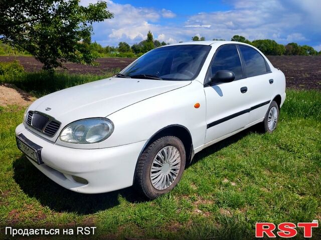 Белый Дэу Ланос, объемом двигателя 1.5 л и пробегом 200 тыс. км за 1700 $, фото 1 на Automoto.ua