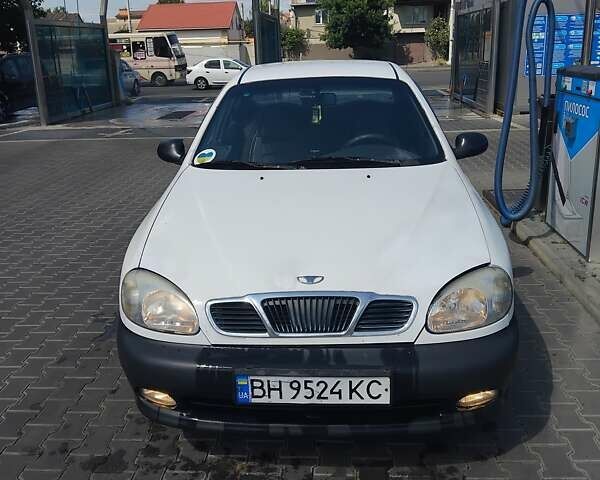 Білий Деу Ланос, об'ємом двигуна 1.5 л та пробігом 301 тис. км за 1750 $, фото 1 на Automoto.ua