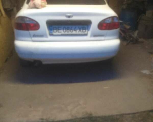 Белый Дэу Ланос, объемом двигателя 1.5 л и пробегом 250 тыс. км за 2300 $, фото 1 на Automoto.ua