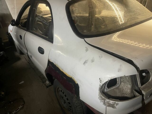 Белый Дэу Ланос, объемом двигателя 1.5 л и пробегом 10 тыс. км за 650 $, фото 1 на Automoto.ua