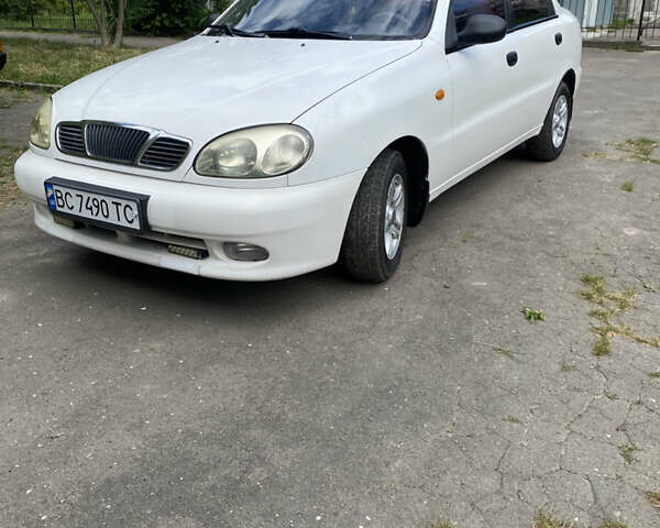 Белый Дэу Ланос, объемом двигателя 1.5 л и пробегом 207 тыс. км за 1700 $, фото 1 на Automoto.ua