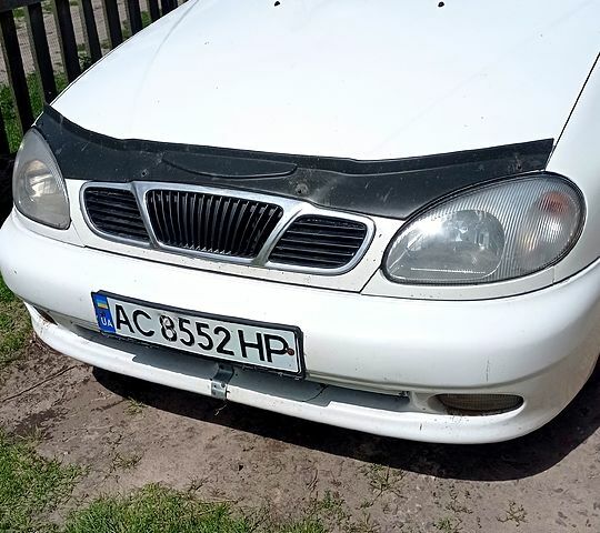 Белый Дэу Ланос, объемом двигателя 1.5 л и пробегом 305 тыс. км за 2100 $, фото 1 на Automoto.ua