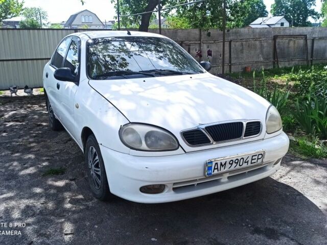 Белый Дэу Ланос, объемом двигателя 1.5 л и пробегом 310 тыс. км за 1500 $, фото 1 на Automoto.ua