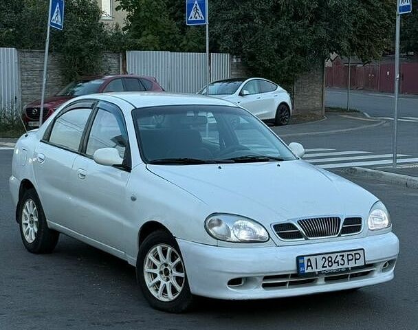 Белый Дэу Ланос, объемом двигателя 1.5 л и пробегом 421 тыс. км за 1700 $, фото 1 на Automoto.ua
