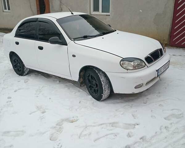 Белый Дэу Ланос, объемом двигателя 1.5 л и пробегом 80 тыс. км за 2300 $, фото 1 на Automoto.ua