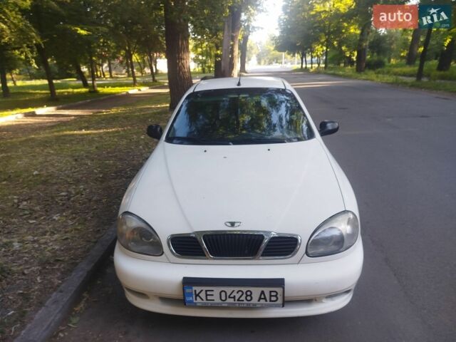 Белый Дэу Ланос, объемом двигателя 1.5 л и пробегом 240 тыс. км за 2500 $, фото 1 на Automoto.ua