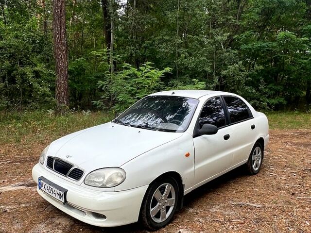 Белый Дэу Ланос, объемом двигателя 1.5 л и пробегом 280 тыс. км за 1450 $, фото 1 на Automoto.ua