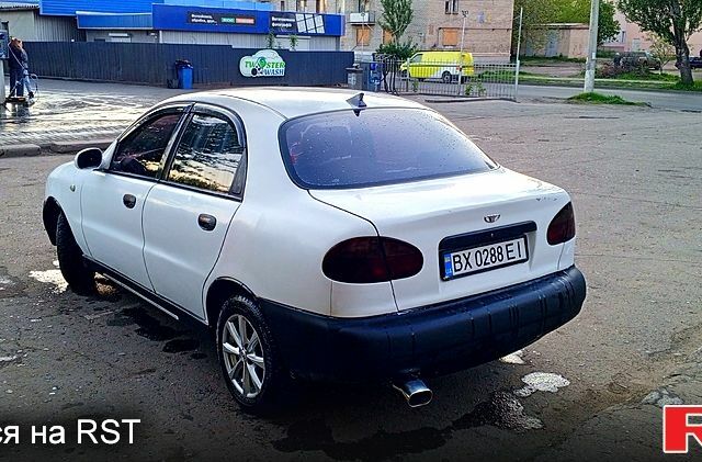 Белый Дэу Ланос, объемом двигателя 1.5 л и пробегом 230 тыс. км за 2450 $, фото 1 на Automoto.ua