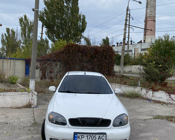 Деу Ланос 2006 у Запоріжжя на Automoto.ua Білий Деу Ланос, об'ємом двигуна 1.6 л та пробігом 340 тис. км за 2300 $, фото 1 на Automoto.ua