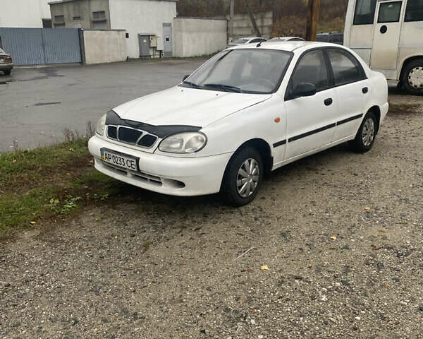 Белый Дэу Ланос, объемом двигателя 0 л и пробегом 300 тыс. км за 1200 $, фото 1 на Automoto.ua