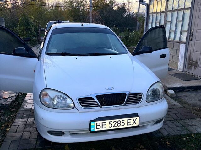 Белый Дэу Ланос, объемом двигателя 1.4 л и пробегом 250 тыс. км за 1800 $, фото 1 на Automoto.ua