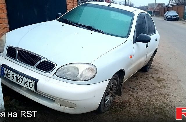 Белый Дэу Ланос, объемом двигателя 1.4 л и пробегом 300 тыс. км за 1500 $, фото 1 на Automoto.ua